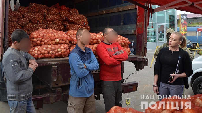 Директор Тетеревского дома-интерната продавал воспитанников в трудовое рабство