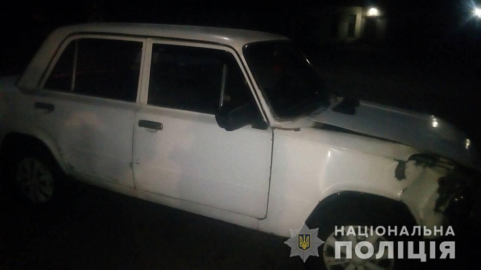 Подростки задержали угонщика авто: ФОТО (ОБНОВЛЕНО)