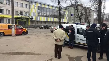 В Житомире «Олди» незаконно сносит чужое здание (ФОТО / ВИДЕО)