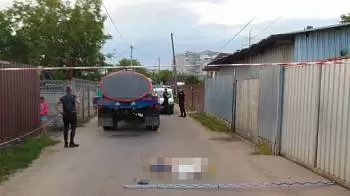 «Играясь, упал под заднее колесо», — в полиции рассказали подробности гибели 5-летнего мальчика под колёсами молоковоза в Житомире (ФОТО / ВИДЕО)