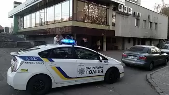 Конфликт у кафе "Мандры": ножевое ранение, полиция и выстрелы в воздух (ОБНОВЛЕНО)
