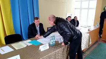 Активисты требуют увольнения руководителя ДержГеокадастра