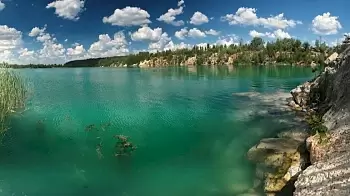Опасная вода: на Соколовском карьере в Житомире утонула 35-летняя женщина, в Романове погиб 10-летний мальчик (ФОТО)