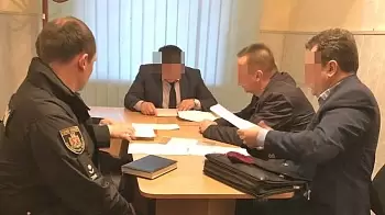 Мэра Коростышева Ивана Кохана подозревают в растрате 800 тысяч гривен + комментарий мэра (ФОТО)