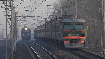 Трагедия на железнодорожном переезде в Бердичеве: поезд сбил велосипедиста (ВИДЕО)