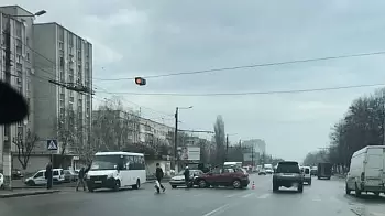 В Житомире вблизи Чулочной фабрики столкнулись ВАЗ 2114 и Suzuki SX4 (ФОТО)