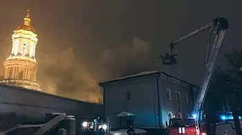 Пожар в Киево-Печерской Лавре ликвидирован: ВИДЕО с высоты