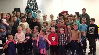 Новогодний утренник для детей в Доме ветеранов: ФОТО, ВИДЕО
