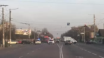 В Житомире перекрыли Проспект Независимости — жители выступают против строительства АЗС UPG у их домов (ФОТО)