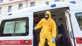 В Коростене двое блогеров притворились больными #Covid-19, чтобы снять видео о работе врачей (ВИДЕО)