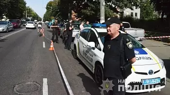 В Житомире вооруженные мужчины в футболках «СБУ» напали на инкассаторов — введен план «Перехват» (ФОТО / ВИДЕО) _ ОБНОВЛЕНО