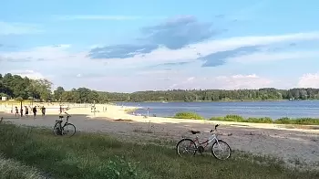 «Купаться запрещено! В воде ... фекалии!» — в Житомире и области проверили качество воды на городских пляжах (ФОТО)