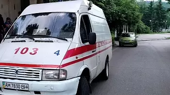 На Домбровского в Житомире маршрутка сбила 8-летнего мальчика (ВИДЕО)