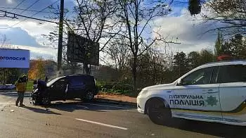 Тройное ДТП на Чудновском мосту в Житомире — травмированы двое людей (ФОТО / ВИДЕО) / ОБНОВЛЕНО