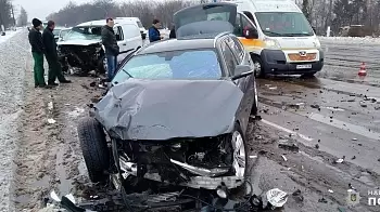 Тройное ДТП на Киевском шоссе: столкнулись BMW, Renault и полицейский конвойный автомобиль: ФОТО, ВИДЕО (ОБНОВЛЕНО)