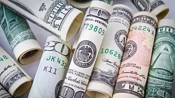 Доллар рекордно подорожал — почему?