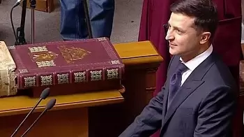 Владимир Зеленский распускает Верховную Раду VIII созыва досрочно