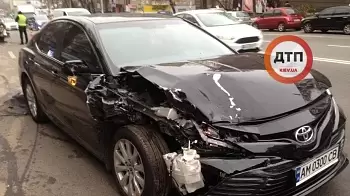 Житомирский водитель в неадекватном состоянии протаранил в Киеве 4 авто: ВИДЕО