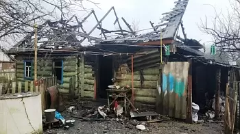 Ночной пожар в Коростене: хозяин дома погиб, в то время как его супруга "повезла рожать" беременную дочь (ФОТО)