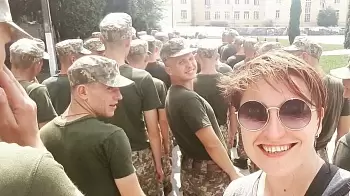 Десант НАГОРНОЙ: как журналист ТСН стала десантником в Житомире (ВИДЕО)