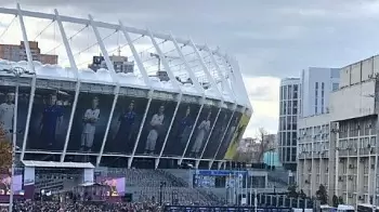 После дебатов на НСК "Олимпийский" в Киеве медики спасают жизнь мужчине: что случилось? (ВИДЕО)
