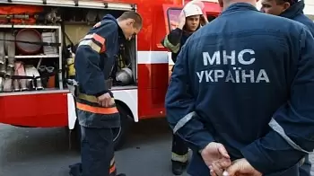 Ликвидирован пожар в здании благотворительного фонда: сгорело 1200 кг одежды (ФОТО)