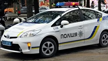 На перекрёстке Героев Крут / Ивана Мазепы в Житомире нашли "подозрительный чемодан": взрывотехники перекрывали целый квартал