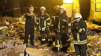 В Киеве прогремел мощнейший взрыв — в домах вылетели стекла, людей эвакуировали (ФОТО / ВИДЕО)