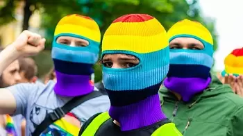«Все люди равны» — в Житомире проведут флешмоб в поддержку обиженных активистами девочек